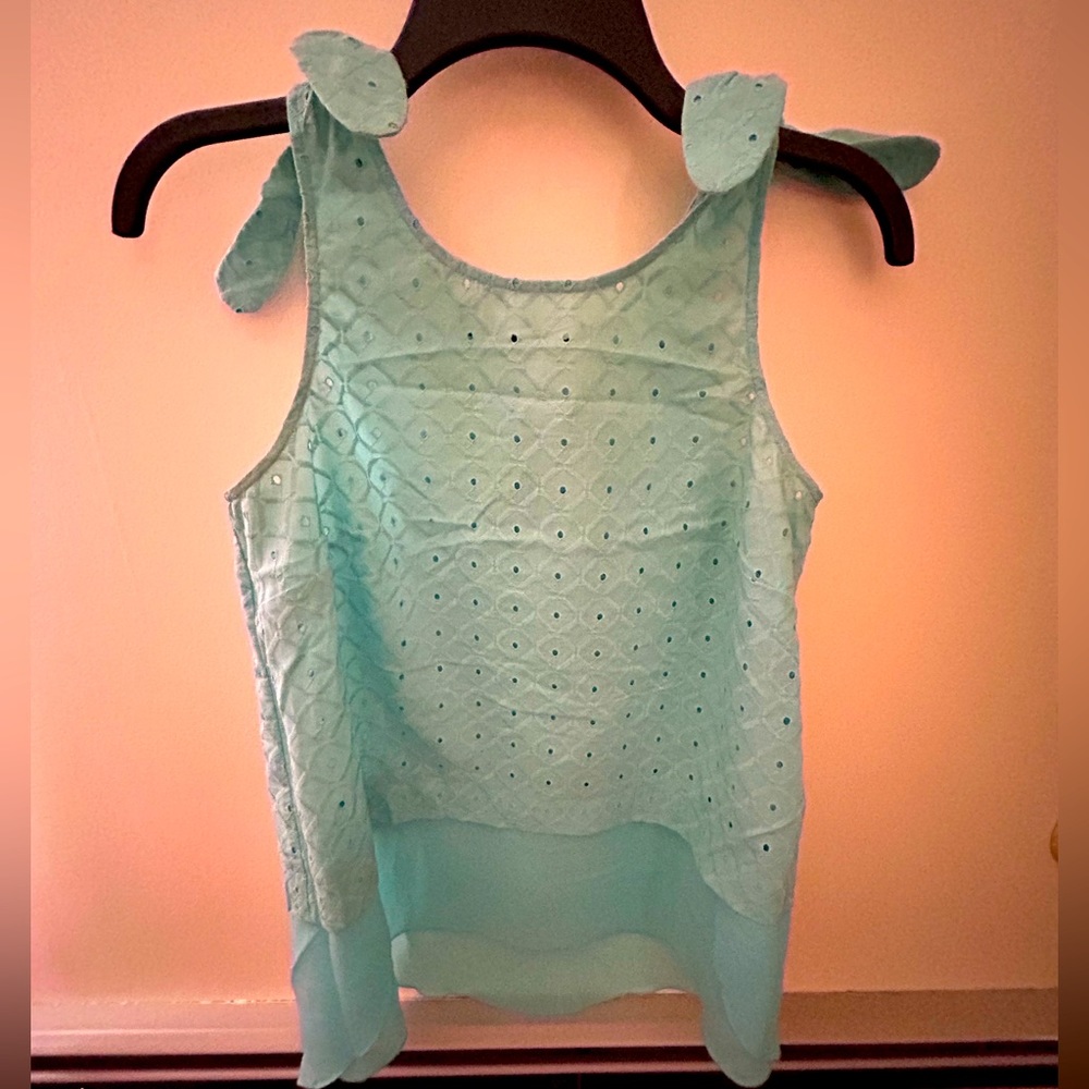 Kensie Top. Size XS color Aqua Blue.